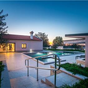 3 Bedroom Istrian Villa with Large Pool near Porec, Sleeps 6-8